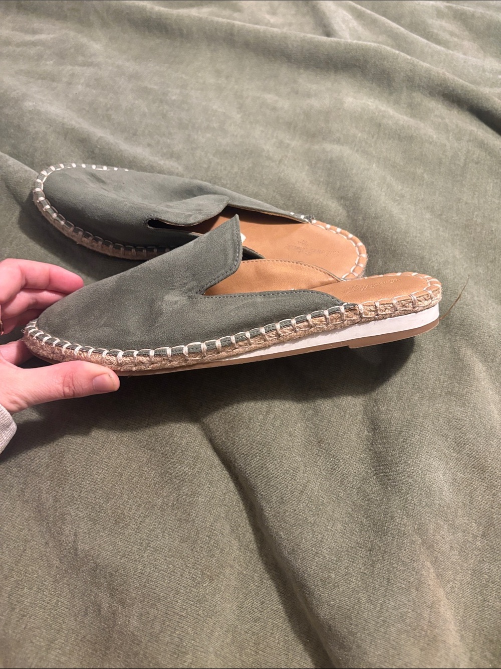 Universal Thread sage green espadrille slip-on mules - Picture 2 of 2